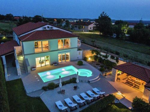 Luxurious Villa in Lavanda in Kanfanar with Private Pool