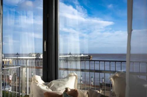Luxury 1BR Seafront Apartment