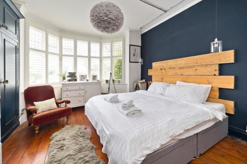 Stunning one bedroom flat with large terrace in Chiswick by UnderTheDoormat - image 10
