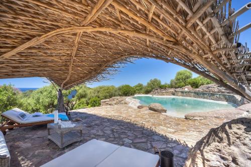  ClickSardegna Villa Tempra Luxury retreat for peace of mind min stay 28 night in Valverde