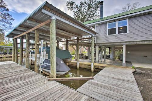 Springfield Riverfront Cabin with Boat Dock!