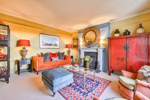 Luxury Townhouse for two close to Restaurants and Bars and minutes from Dartmoor
