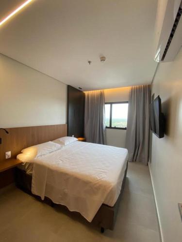 1 queen bed, 1 sofa bed