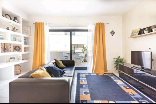 Stylish 3Bed Penthouse close to the Blue Grotto