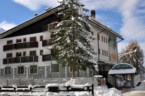  Residence Biancaneve, Aprica bei Castello dellʼAcqua