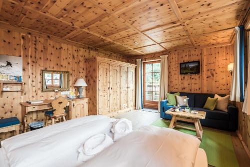 Double room, deluxe