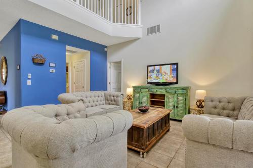 Mickeys Sunspot - 6 bed Emerald Island Resort pool home thumb 3