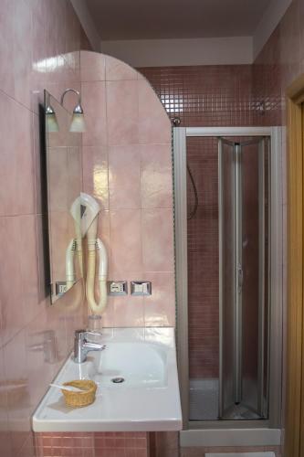 Hotel Ginevra – Poggiomarino, CO