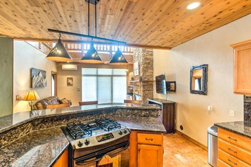 Pagosa Springs Mountain Haven 5 Mi to Hot Springs in Pagosa Springs, USA