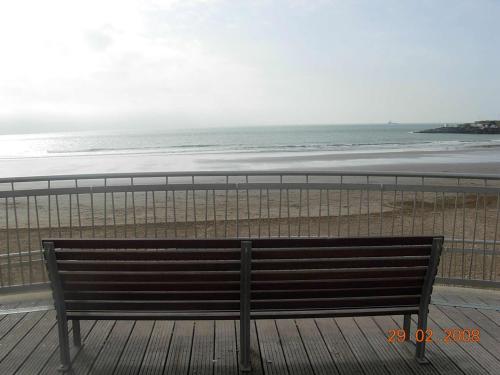 Appartement Royan, 2 pièces, 4 personnes - FR-1-494-60