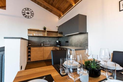 Seisen Almchalet in Laßnitz Bei Murau