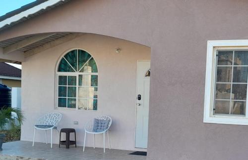 บริการและสิ่งอำนวยความสะดวก, Splendid Inn in ฟอลเมาท์