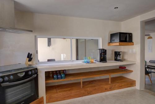 5BR Beautiful home in downtown Cancun, 10min beach, Cancún (photo 3)