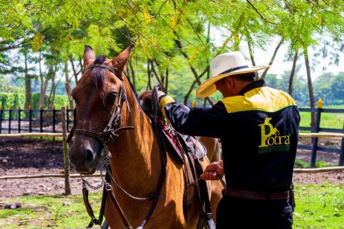 Hotel Campestre La Potra
