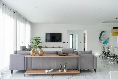 共用Lounge/電視區, Villa Lemar in 烏爾達