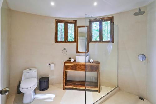 414368249 Paradise Beach Lodge