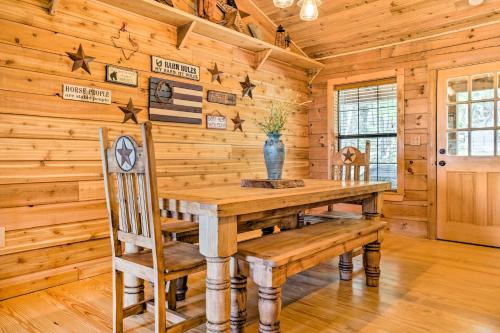 Cozy New Braunfels Family Cabin with Porch and Views!