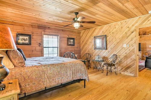 Cozy New Braunfels Family Cabin with Porch and Views!