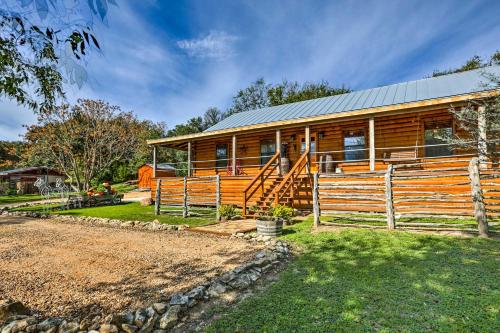 Cozy New Braunfels Family Cabin with Porch and Views!