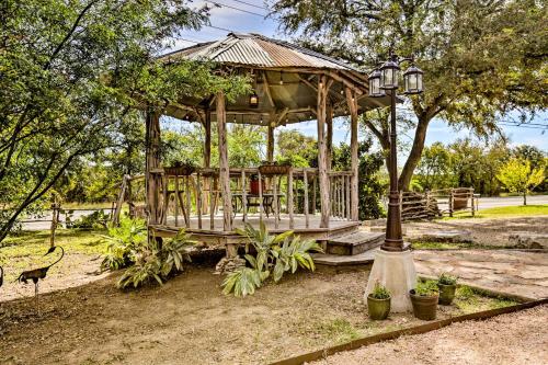 Cozy New Braunfels Family Cabin with Porch and Views!