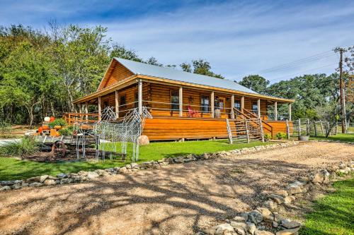 Cozy New Braunfels Family Cabin with Porch and Views!