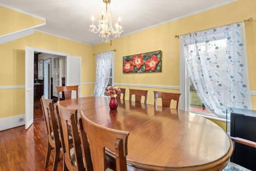 Fully Restored Country Manor in Cornelia (GA)