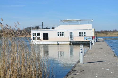 Hausboot LAGOON, Stralsund (foto 2)