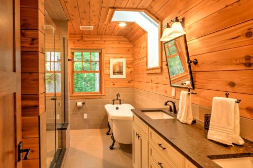Sugar Berry-Remodeled Laughlintown Craftsman Home! - image 29