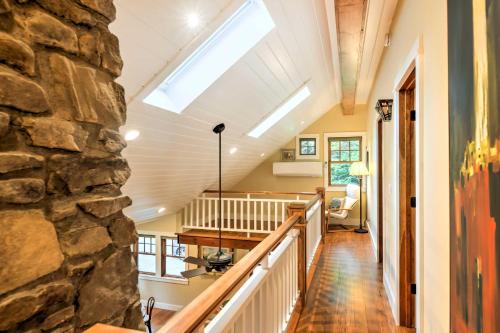 Sugar Berry-Remodeled Laughlintown Craftsman Home! - image 30