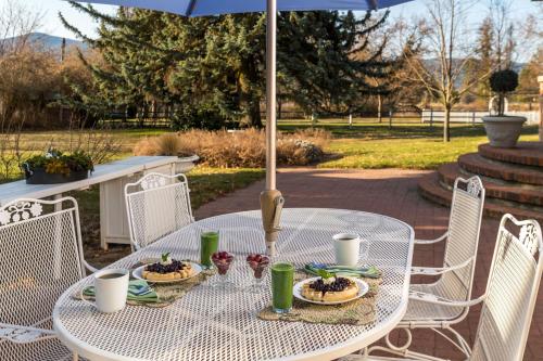 Gardenview Estate Bed and Breakfast - image 10
