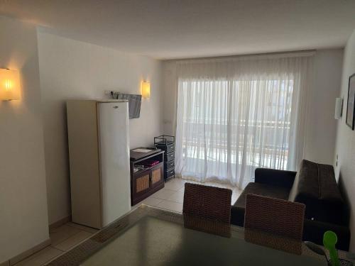 Appartement T2 Climatisé Terrasse de 23m² Piscine Parking à 100m de la Plage Argelès-sur-Mer - FR-1-388-203 - image 2
