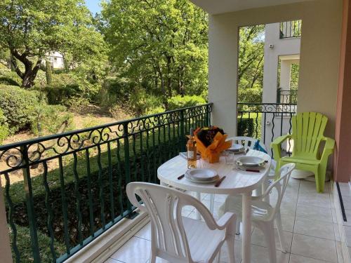 Appartement 2P calme avec piscine, terrasse et parking - Frejus - FR-1-226A-78 near New Asia Wok