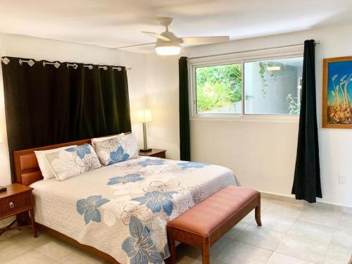 Luxurious 1 bedroom Apt with pool in Simpson Bay in Indigo Bay