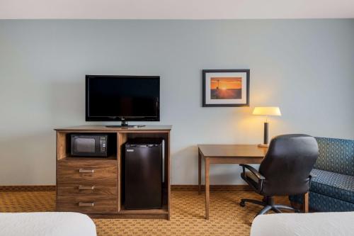 Best Western South Plains Inn & Suites