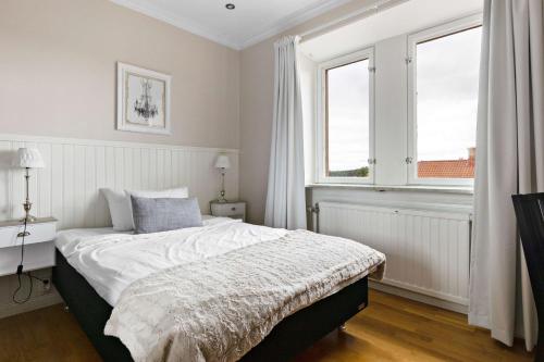 1 twin bed