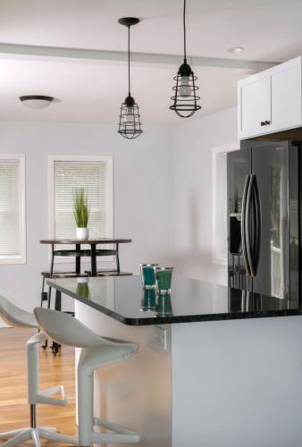 Queen Bed - Boston - RM 2 in Wakefield (Massachusetts)