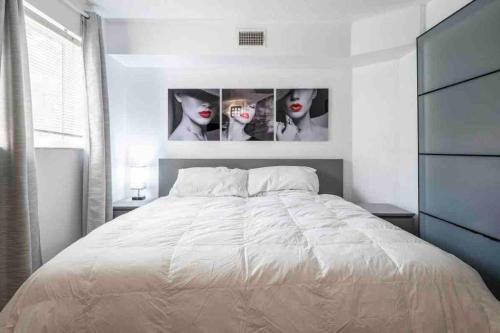 Lakefront Duplex with Pool between Miami & Florida Keys 4 Bedroom 2 Bathroom in Cutler Bay, USA