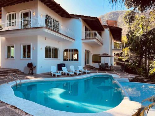 Villa Martha Garza Blanca - Heated Pool, Chef & Full Staff Included