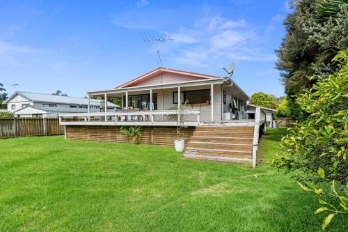 Waimanu Bliss Escape - Point Wells Holiday Home