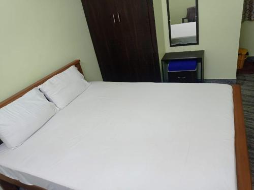 Double Room image 2