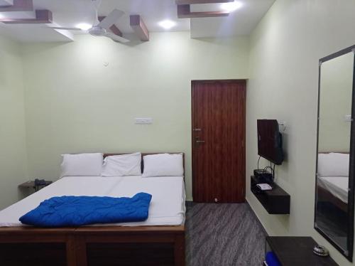 Standard Suite image 2