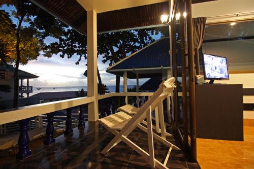 Balcony/terrace, Simple Life Talay and Divers Resort in Mae Haad