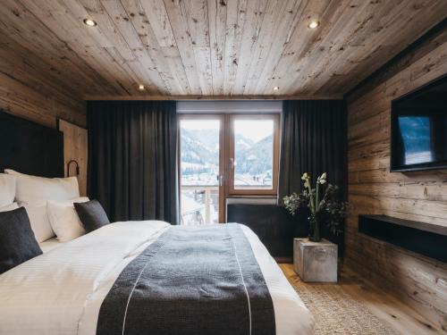 Hotel Tyrol - image 2