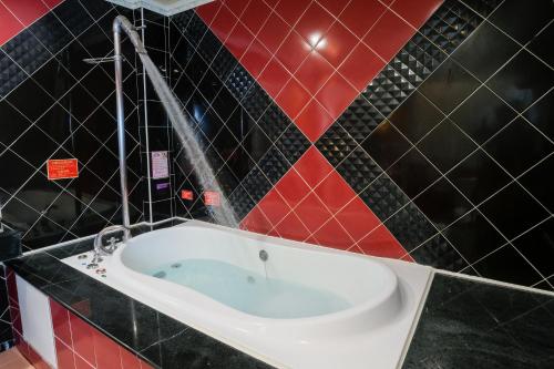 Summer House Motel – Tainan, LA