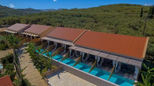 Kozanos Suites with Private Pool