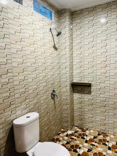 Double or Twin Room image 6