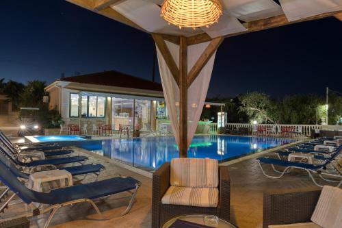 Kozanos Suites with Private Pool