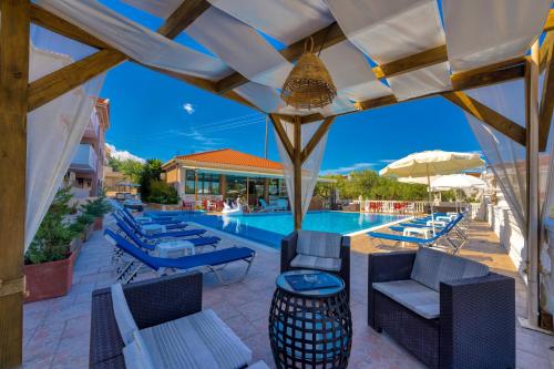 Kozanos Suites with Private Pool