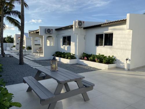 สวน, Movida Inn Aruba in นอร์ด