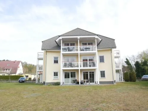 Bernsteinhaus, 850m zum Strand, mit Balkon, WLAN in Ostseebad Kölpinsee, Deutschland